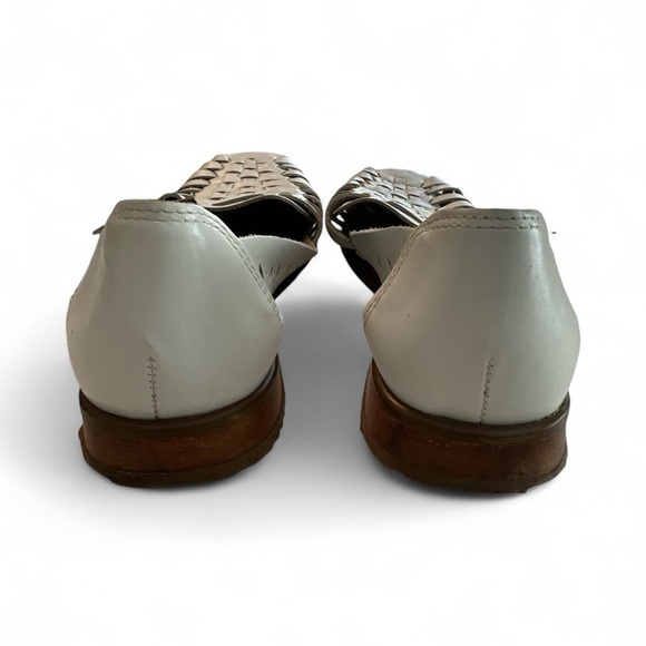 Vtg 90s Ladies White Leather Huaraches Sandal Flat Slip Ons Made In Brazil Sz 7 - Picture 5 of 8